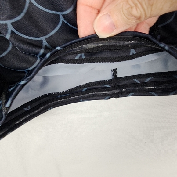 Cvg Constantly Varied Gear Scale Pattern Workout Shorts Size Small - Picture 5 of 6